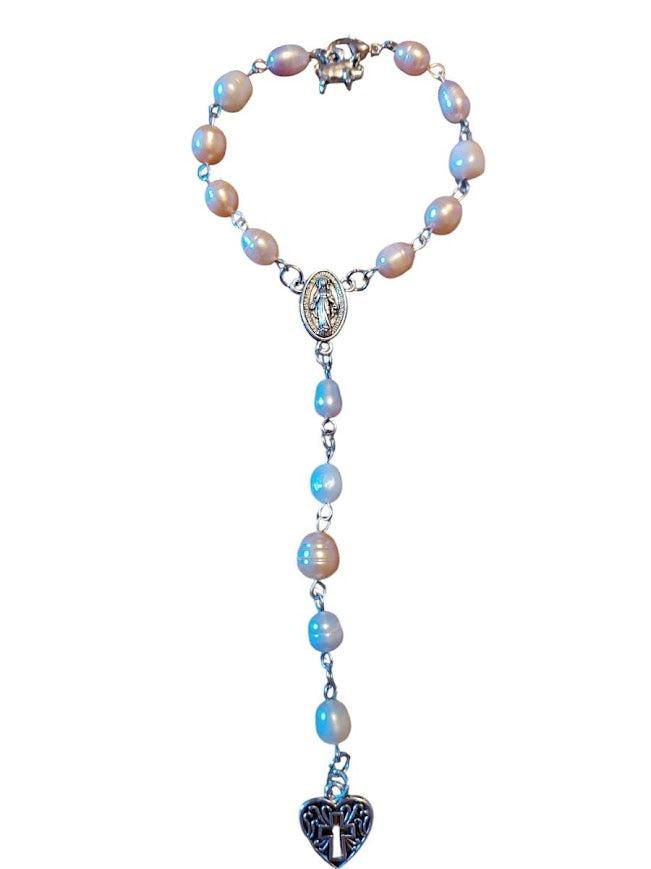 "Erin" Freshwater Pearl Rear-view Mirror Rosary