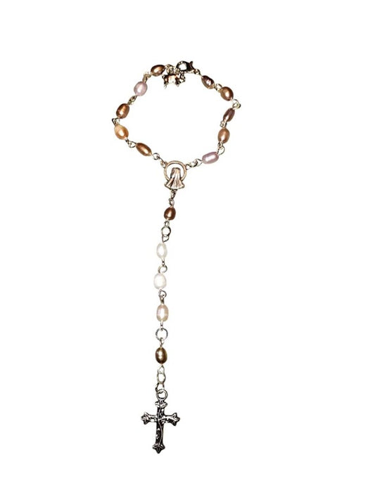 "Lauryn" Freshwater Pearl Rear-view Mirror Rosary