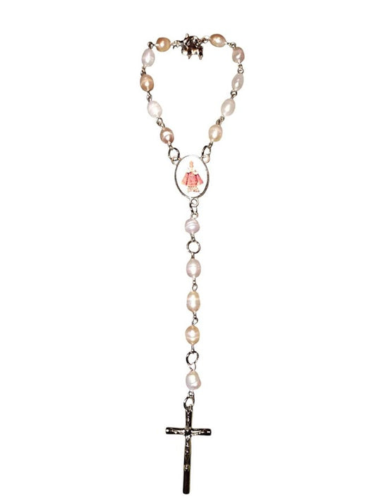 "Dora" Freshwater Pearl Rear-view Mirror Rosary